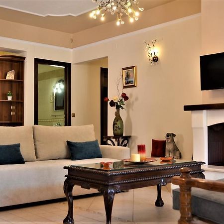 Pagiatakis Suites بارغا المظهر الخارجي الصورة